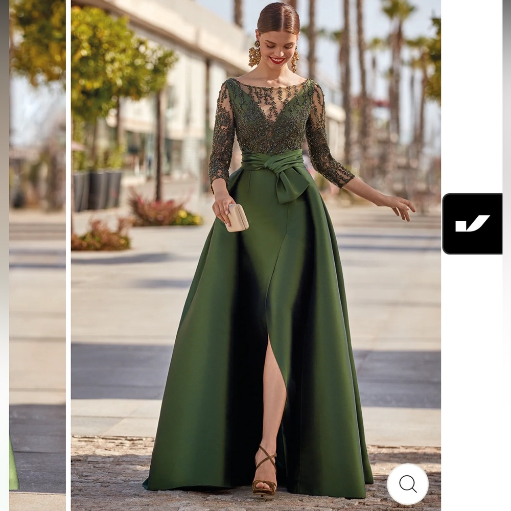 Elegant Lace Evening Gown in Forest Green